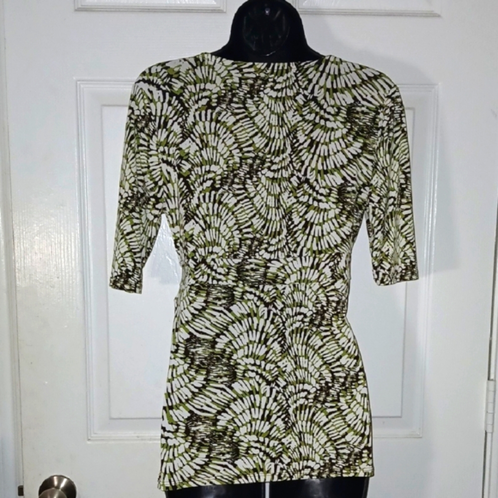Patterned Top - Picture 2 of 7